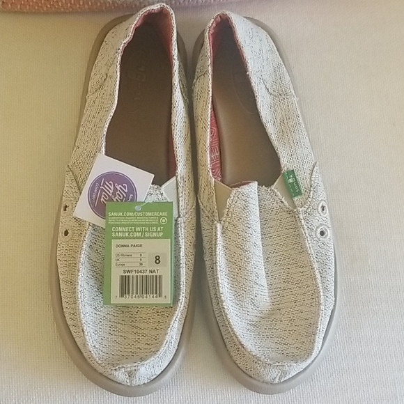 Sanuk Shoes - Donna paige size 8 Sanuk shoes